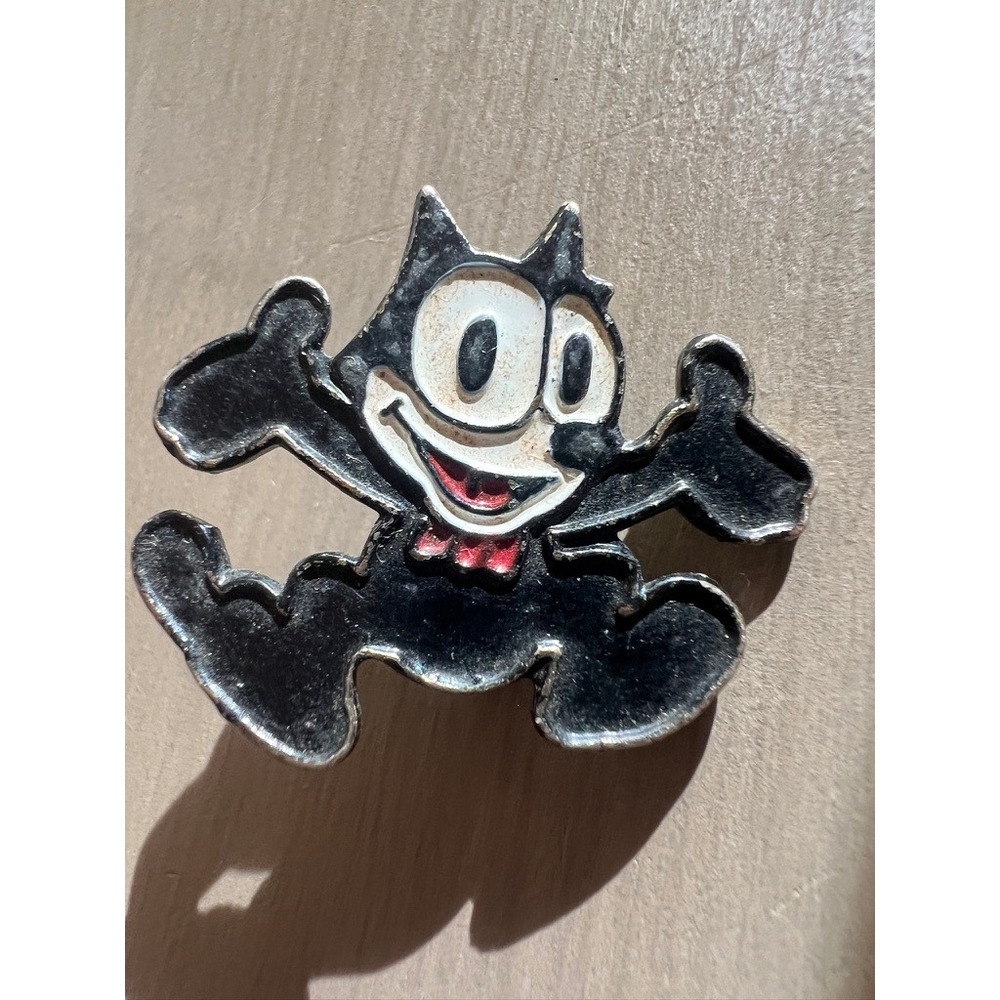 Felix the Cat Pin 1.25" King Features Black White Vintage 1983 Enamel Brooch Pin
